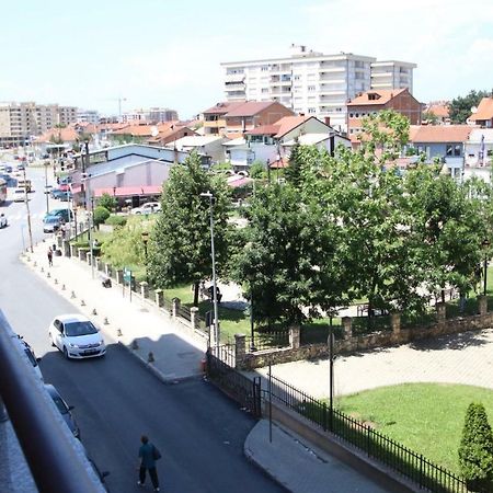 Spacious Apartment Next To The Bus Station And Walking Distance To The Old Town And Shopping Malls Prizren Exterior photo